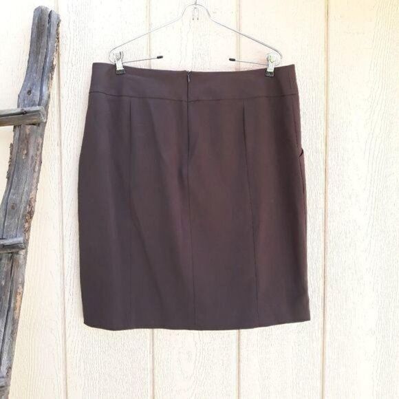 Larry Levine Skirt Stretch Mock Wrap Pockets Brown - Picture 2 of 7